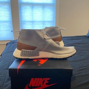Adidas NMD boost R1 Gray Sz.9